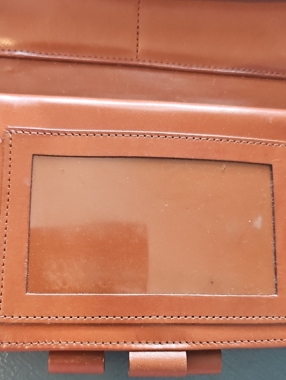 Dooney & Bourke Vintage All Weather Leather Crossbody Wallet Womens OS Green Tan - Picture 4 of 9